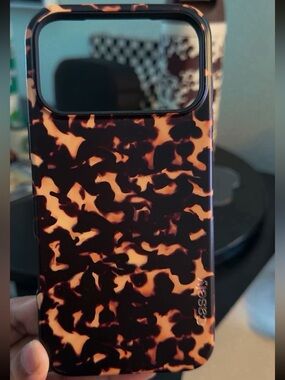 Casely Tortoiseshell iphone 17 pro max case